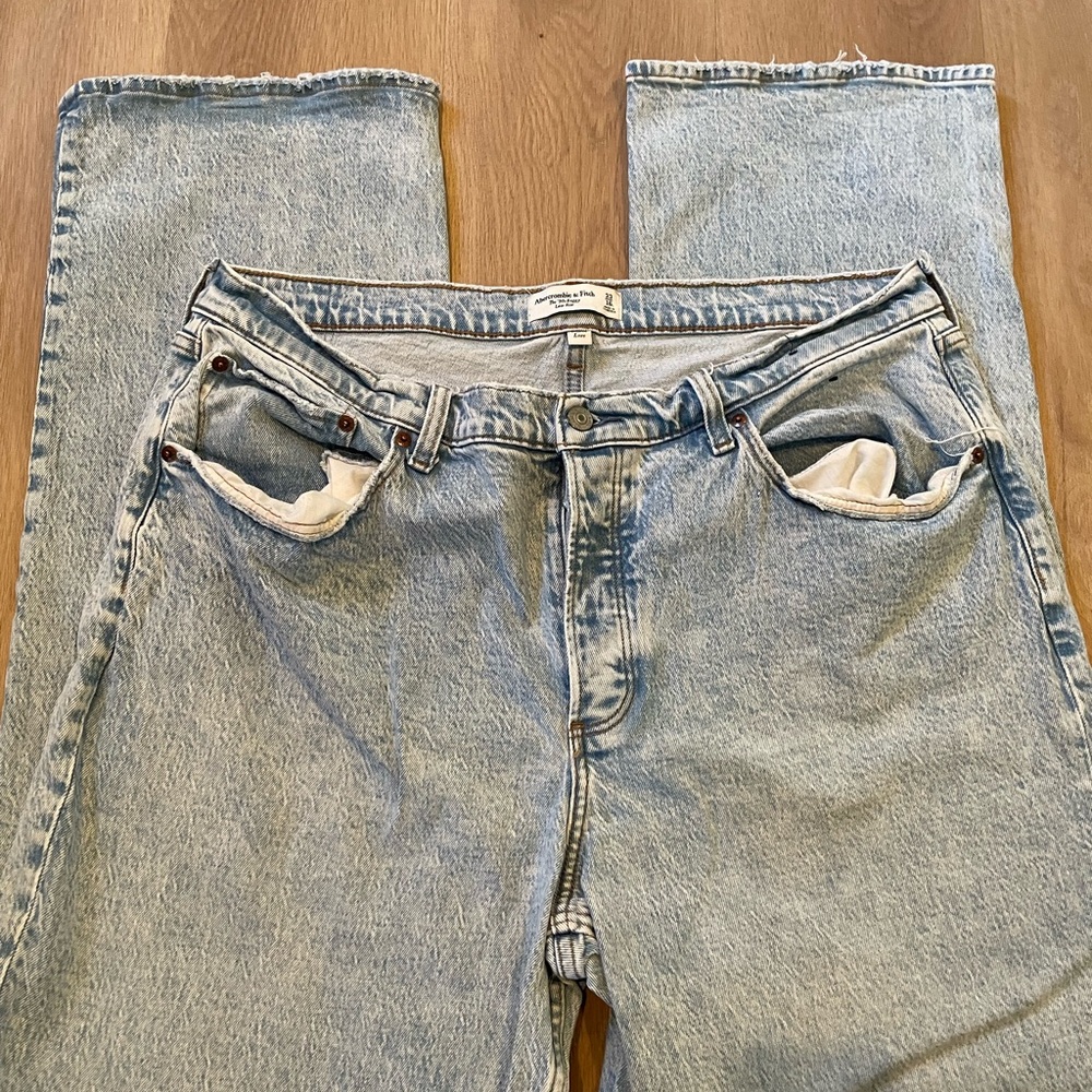 Abercrombie & Fitch Light Wash Denim Jeans